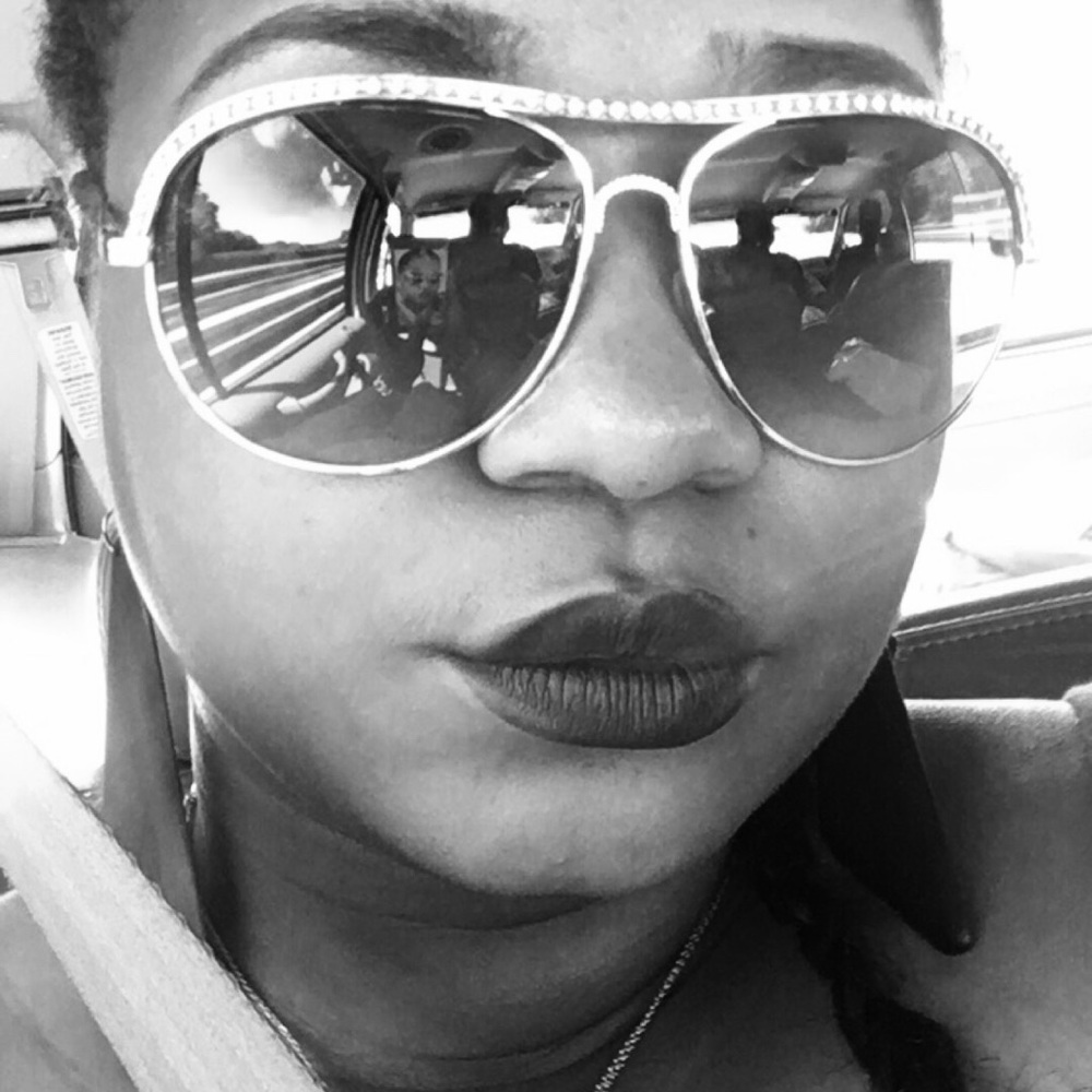 Meet your Posher, Zaria - Picture 1 of 1
